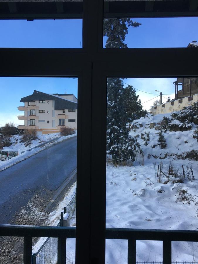 Cosycerdan, Bel Appartement Vue Montagne Et Balcon Font-Romeu-Odeillo-Via Exteriör bild